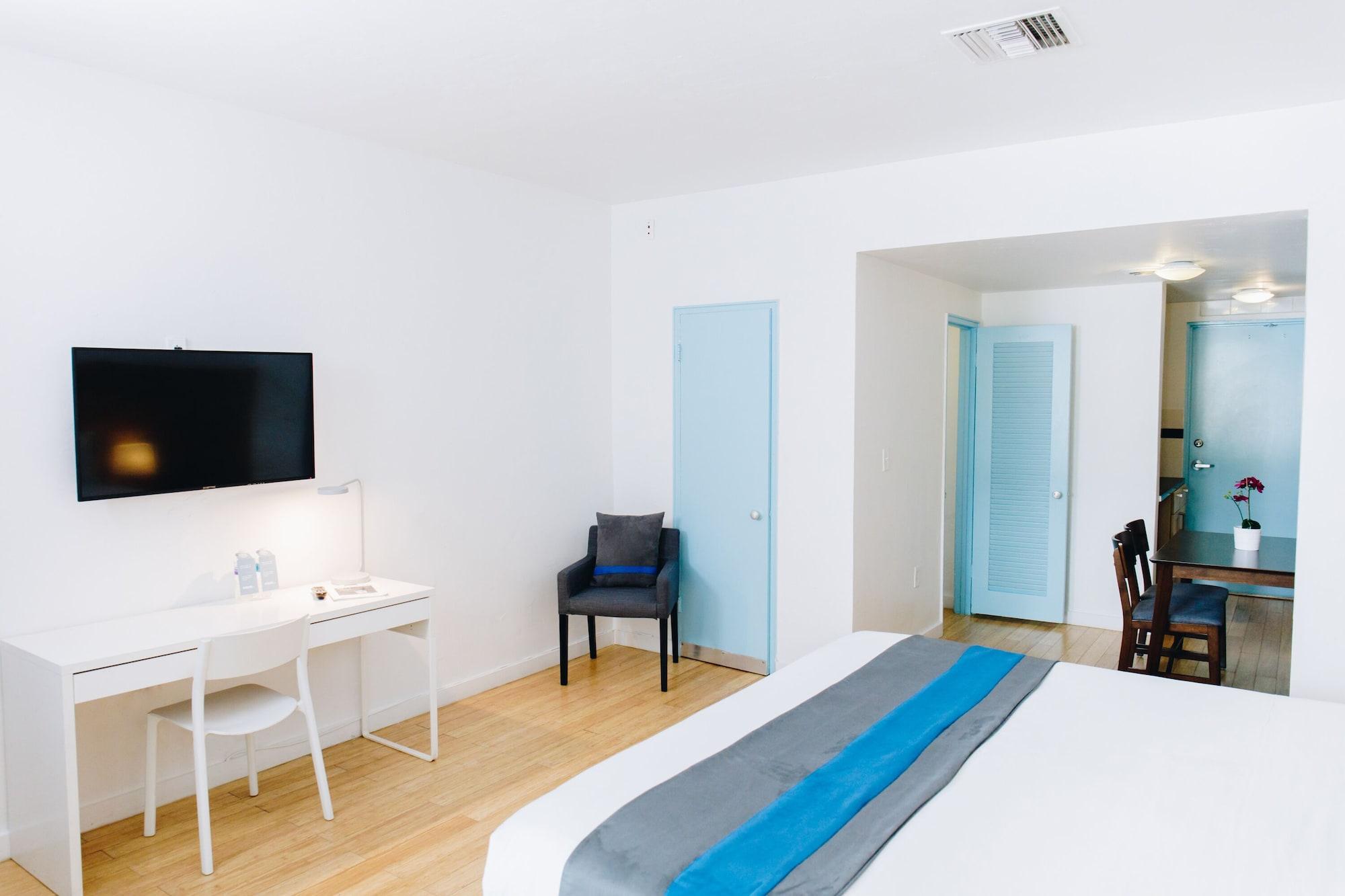 Aqua Hotel & Suites Miami Beach Exterior photo
