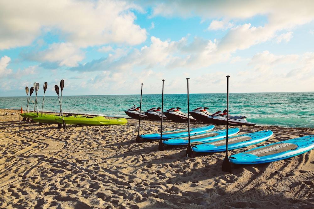 Aqua Hotel & Suites Miami Beach Exterior photo