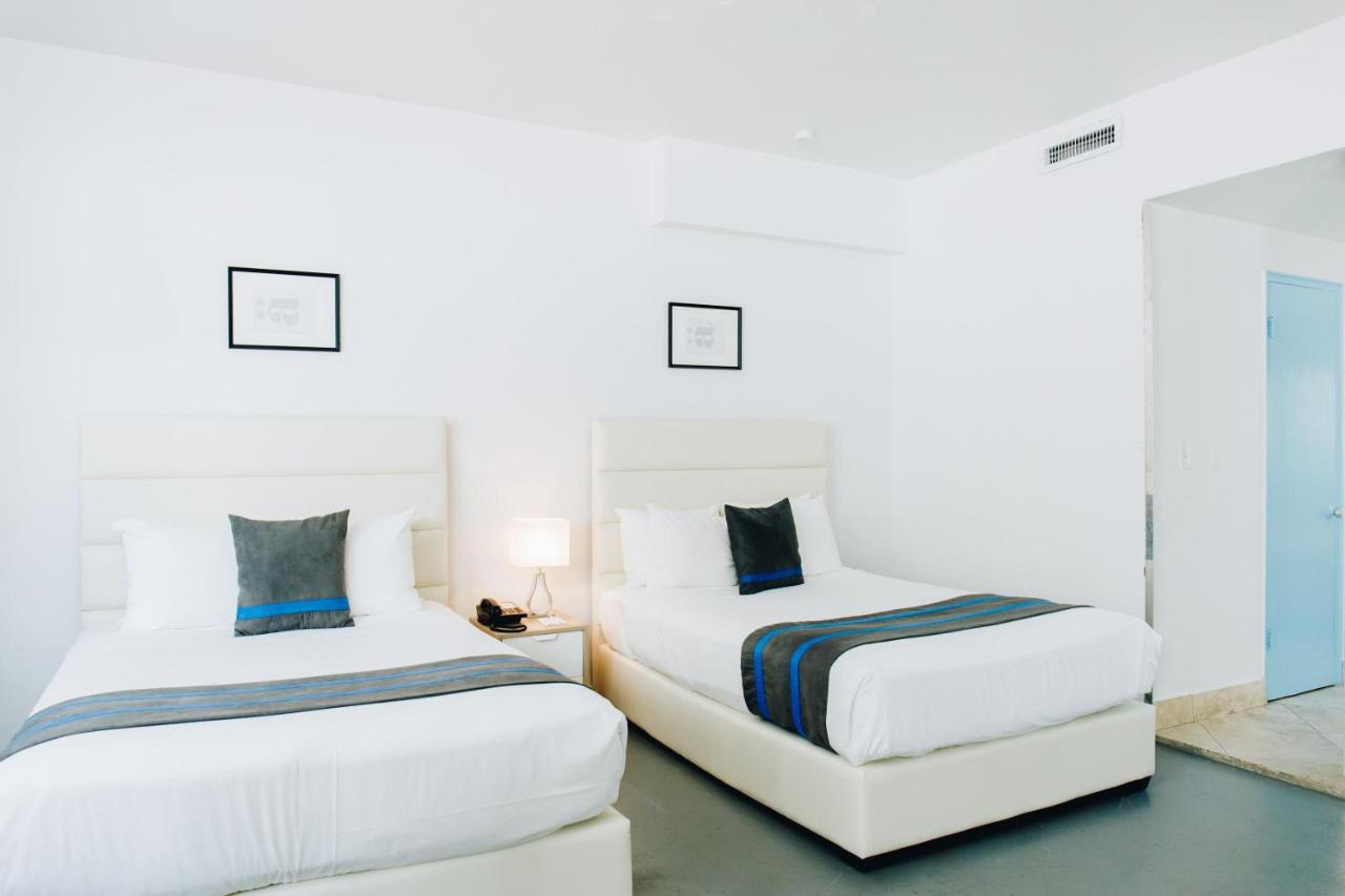 Aqua Hotel & Suites Miami Beach Exterior photo