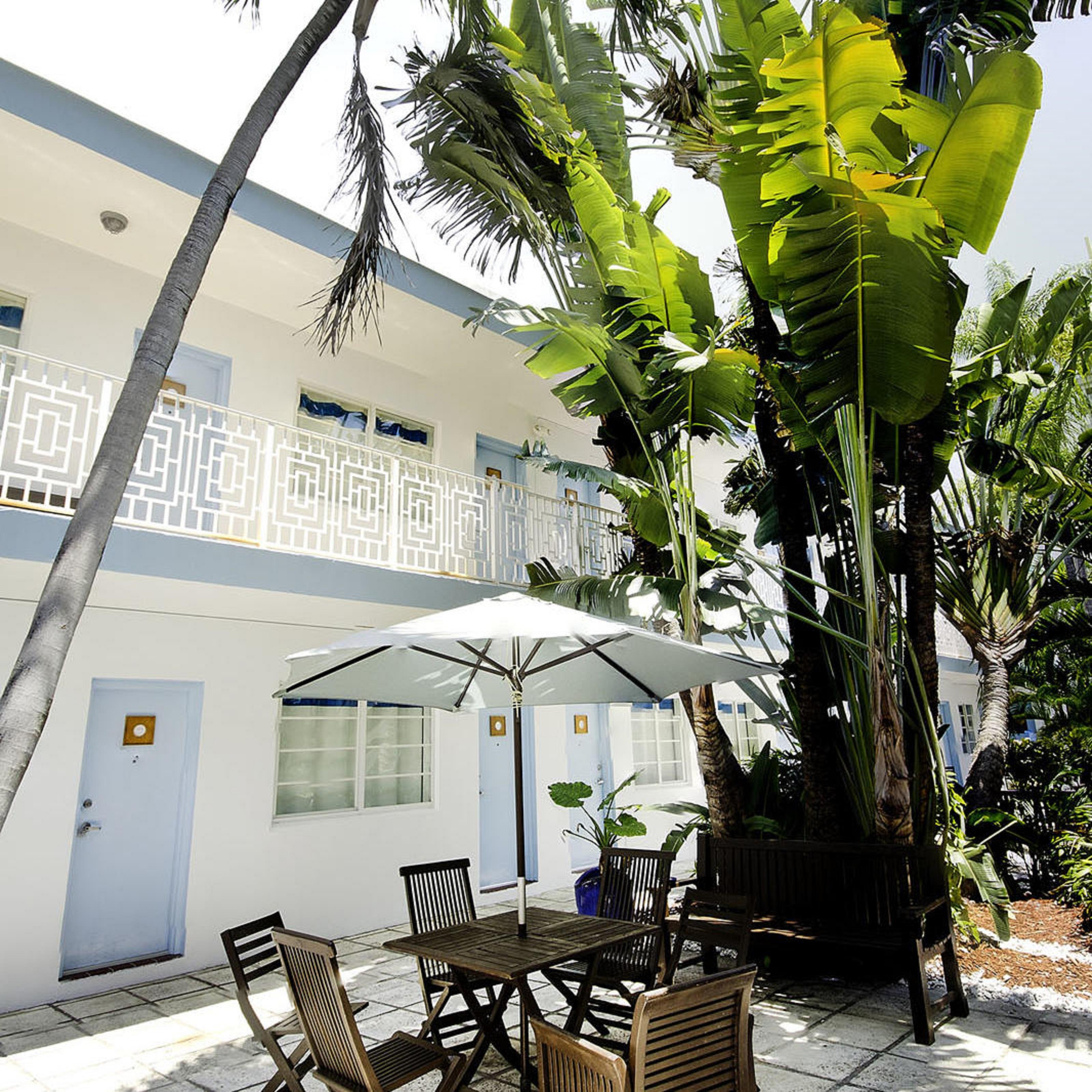 Aqua Hotel & Suites Miami Beach Exterior photo
